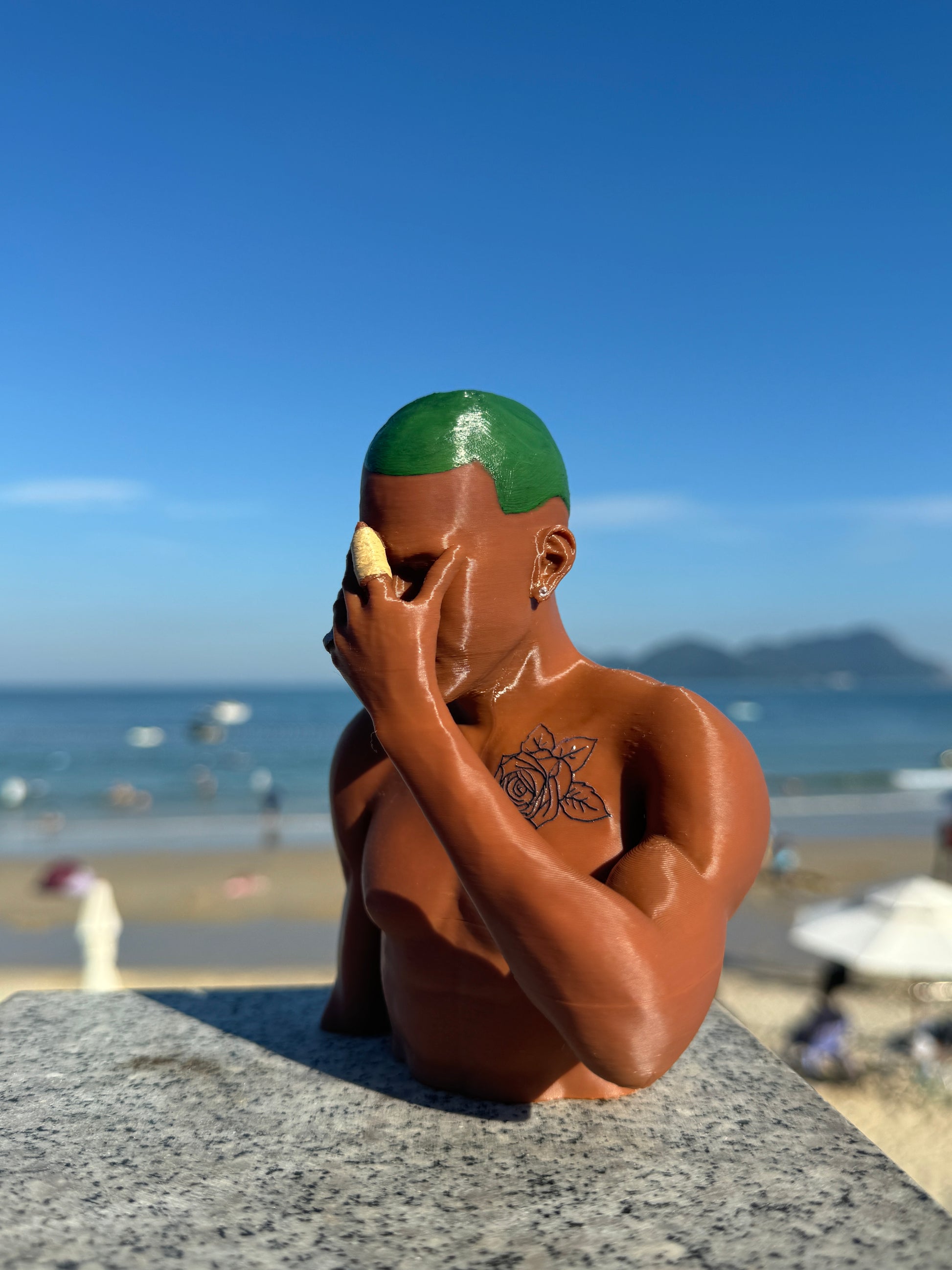 Minimalist R&B Artist-Inspired Resin Sculpture - Indie Music Culture Desk Art for HipHop Collectors